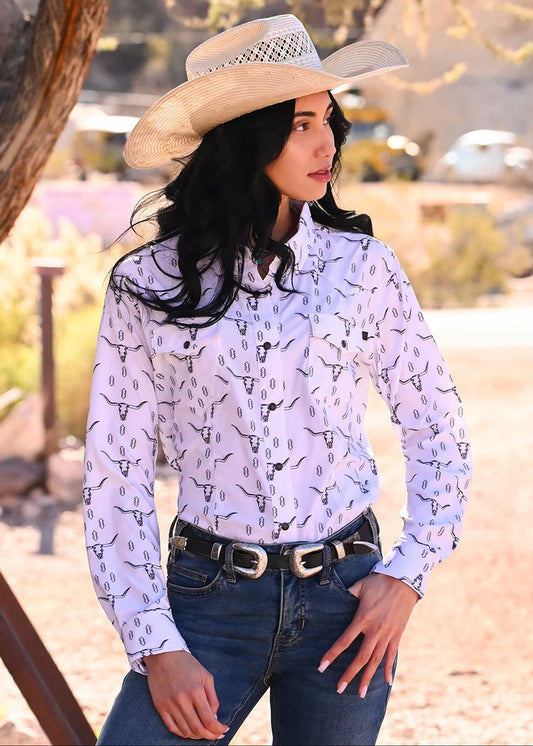 Rock & Roll Women's White Skull Printed Tek Western Snap Long Sleeve Shirt