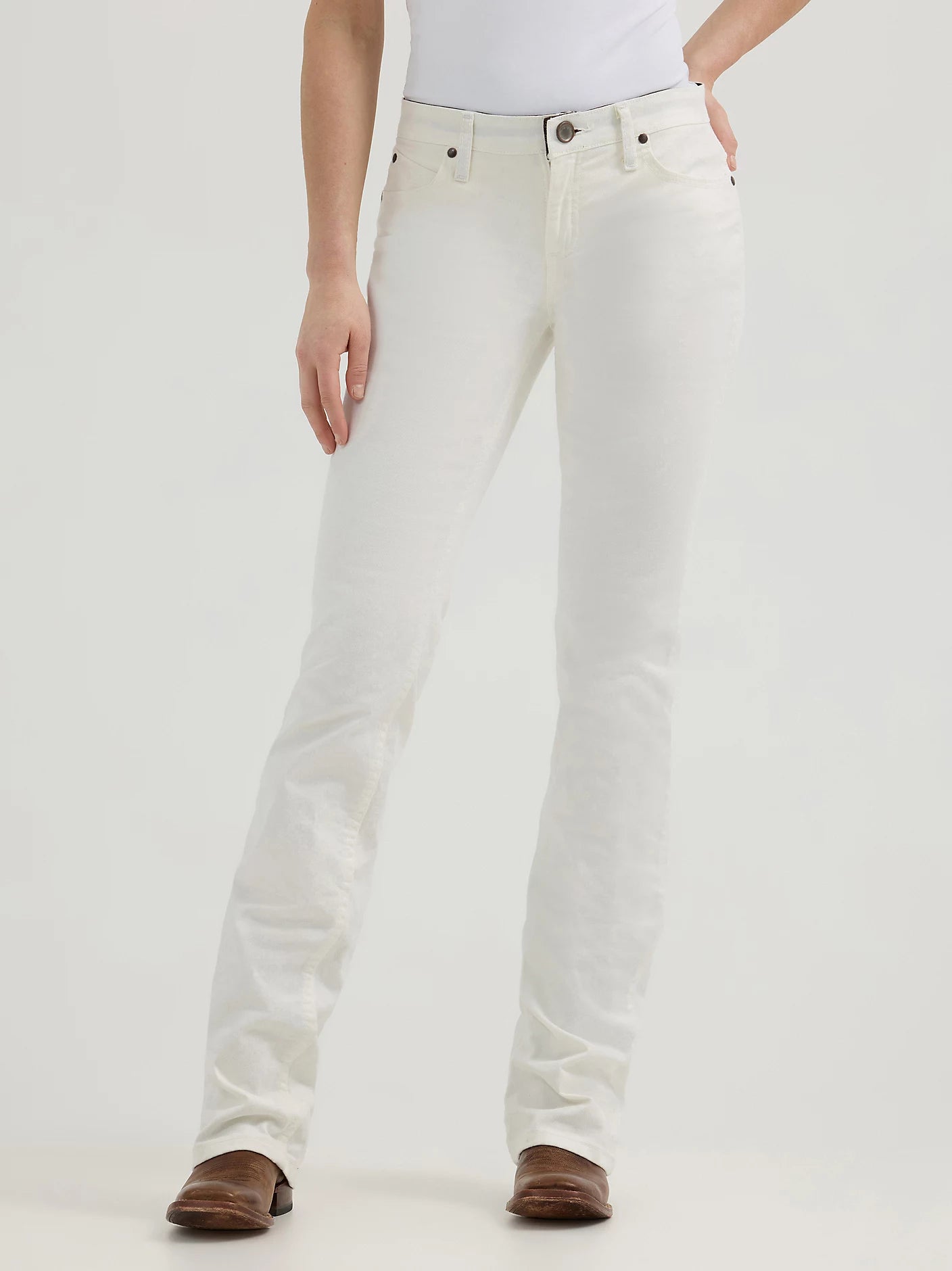 Wrangler Women's Ultimate Riding Q-Baby Mid Rise Boot Cut Jean
