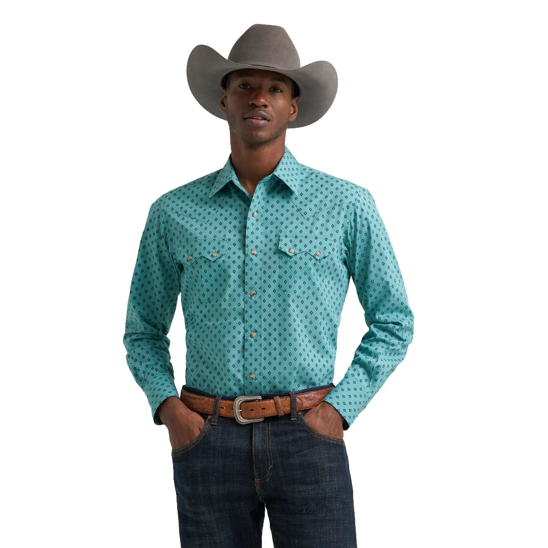 Wrangler Men's Blue Diamond Print Snap Long Sleeve Shirt