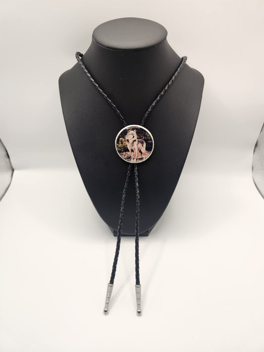Westwen Express Standing Wolf Bolo Tie