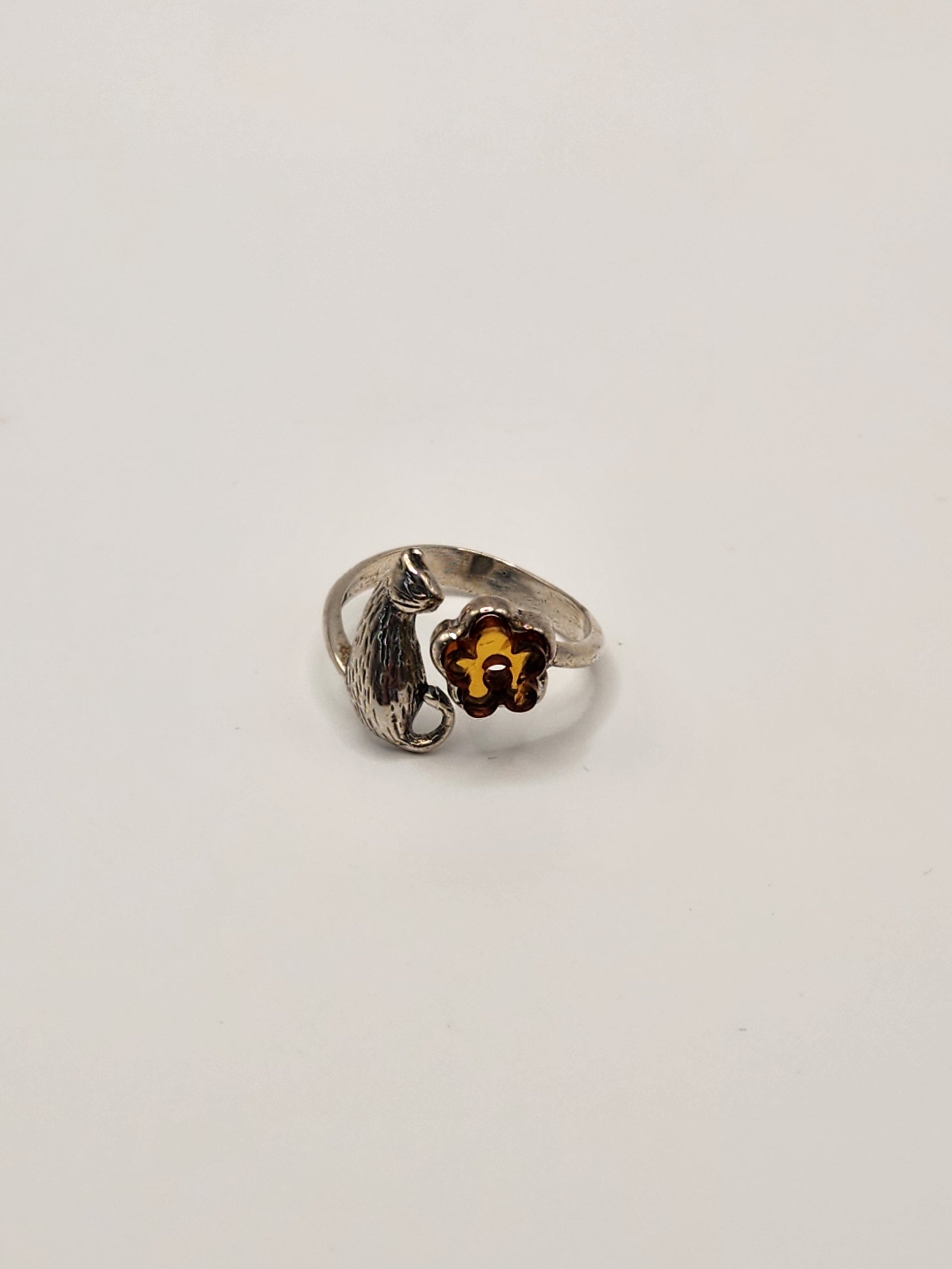 Kitty/Flower Amber Ring
