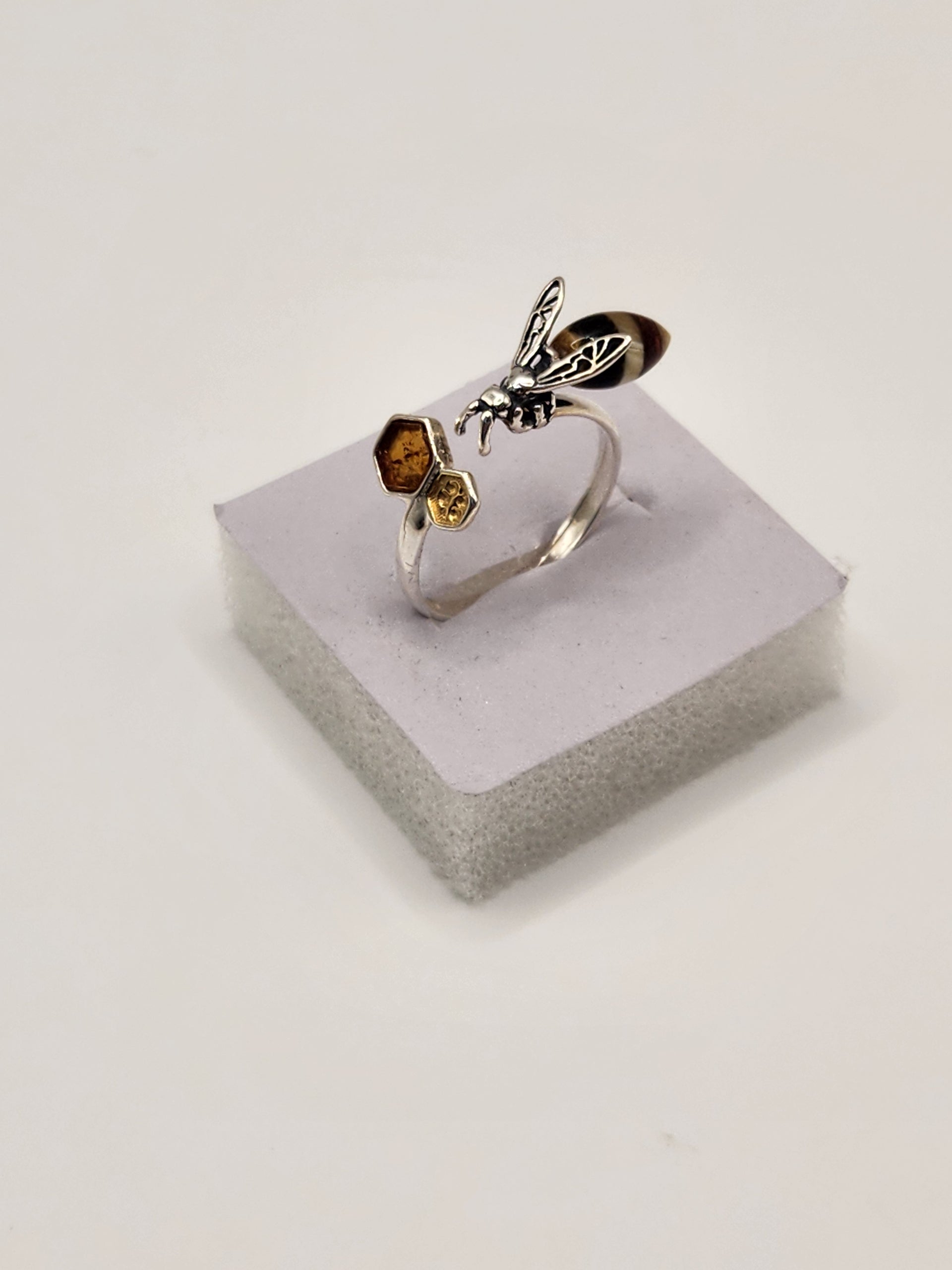 Amber Bee Amberman Ring