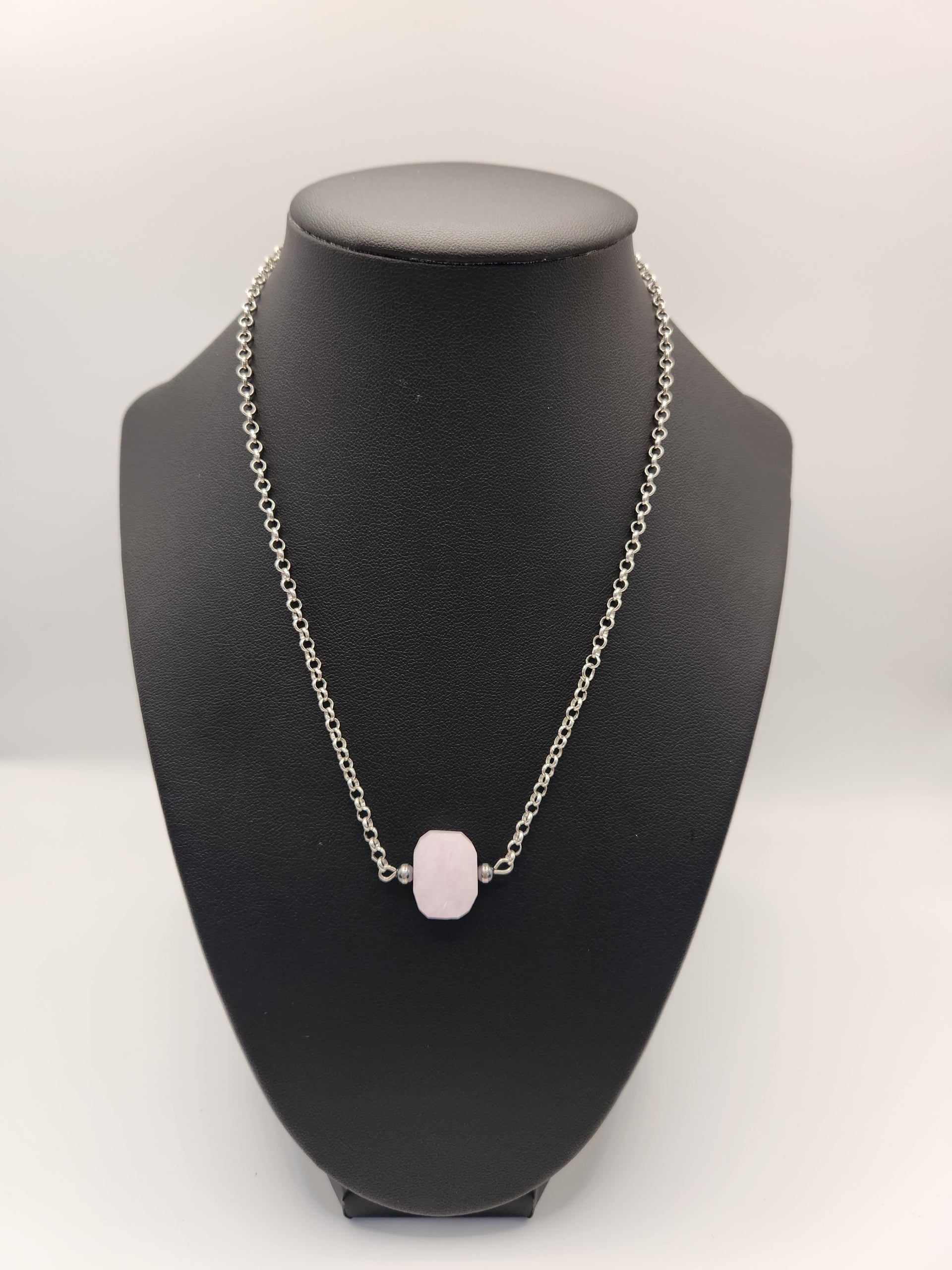 Bijoux Fab Rose Quartz Necklace